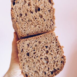 Chleb bochenek BIO razowy orkisz Świeżo Upieczona