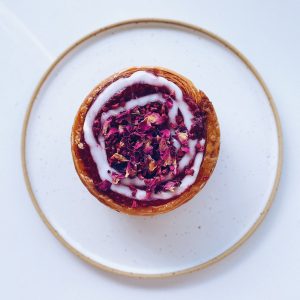 rolls marcepan-malina-lukier klasyczny