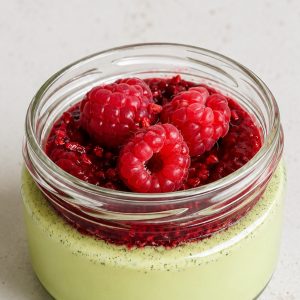 Panna cotta bazylia–malina (od 9.00)